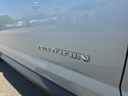 Used 2016 GMC Terrain SLE w/ Chrome Edition image 10