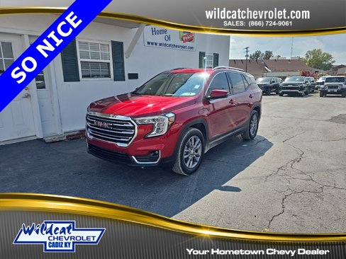 Used 2022 GMC Terrain SLT image 1