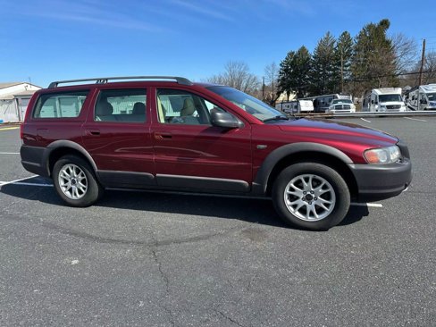 Used 2004 Volvo XC70 image 4
