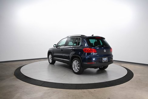 Used 2016 Volkswagen Tiguan S image 8
