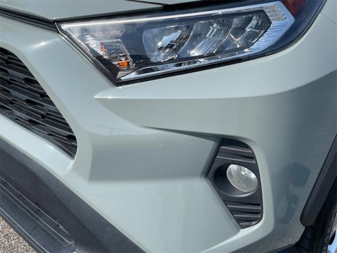 Used 2019 Toyota RAV4 XLE image 10