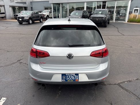 Used 2017 Volkswagen GTI SE image 5