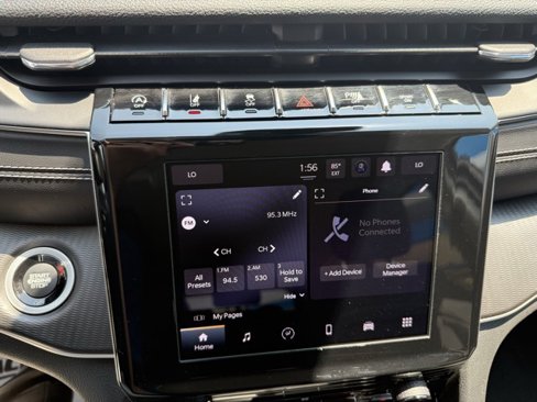 Used 2023 Jeep Grand Cherokee L Laredo image 25