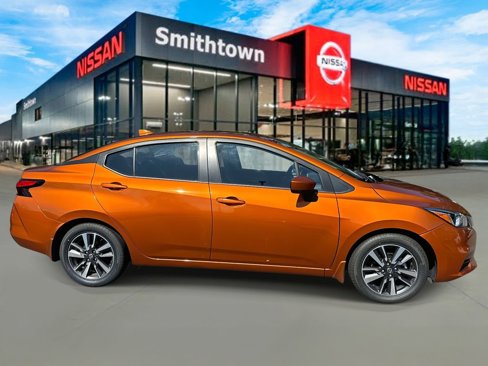 Certified 2022 Nissan Versa SV w/ Trunk Package image 5