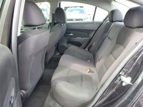 Used 2015 Chevrolet Cruze LT image 12