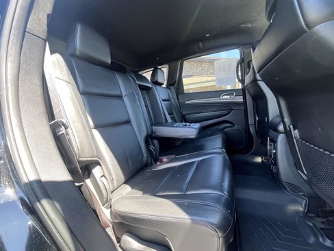 Used 2019 Jeep Grand Cherokee Limited image 12