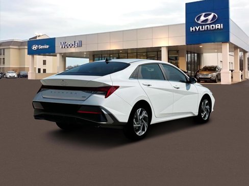 New 2025 Hyundai Elantra Limited image 7