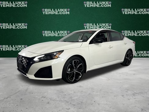 Used 2024 Nissan Altima 2.5 SR image 3