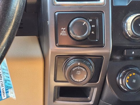 Used 2017 Ford F150 XLT w/ Equipment Group 302A Luxury image 24