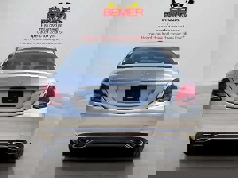 Used 2015 Mercedes-Benz C 300 Sedan w/ Multimedia Package image 4