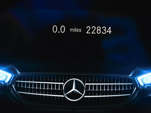 Used 2023 Mercedes-Benz E 350 4MATIC Sedan image 19