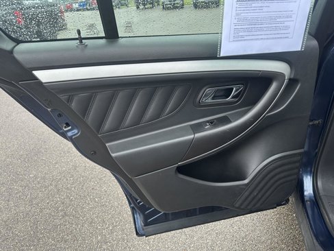 Used 2017 Ford Taurus SEL w/ Equipment Group 201A image 12