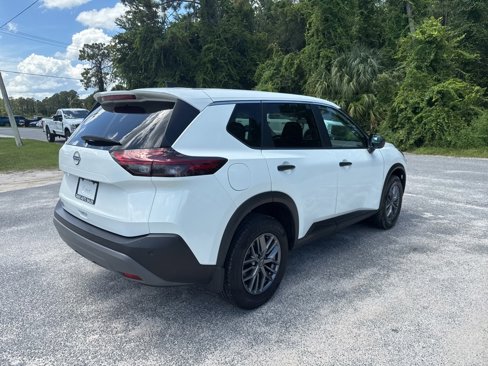 Used 2023 Nissan Rogue S image 6