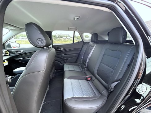 New 2026 Chevrolet Trax LT w/ Driver Confidence Package image 20