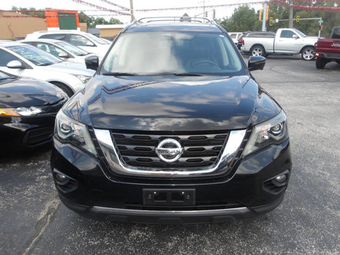 Used 2018 Nissan Pathfinder SL image 3