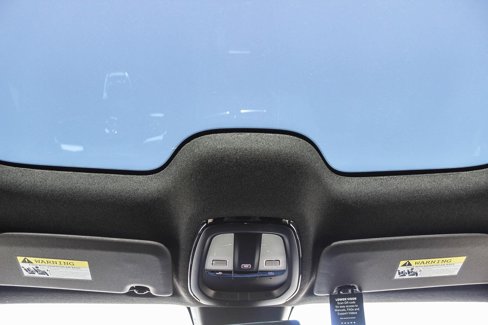 Used 2023 Volvo C40 P8 Recharge Ultimate image 16
