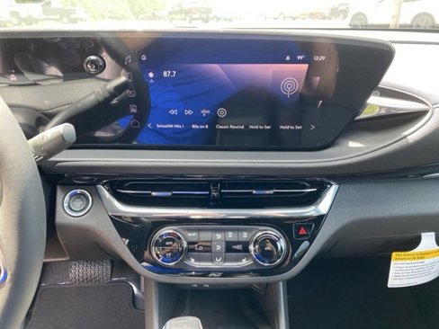 New 2025 Buick Envista Sport Touring w/ Convenience I Package image 17