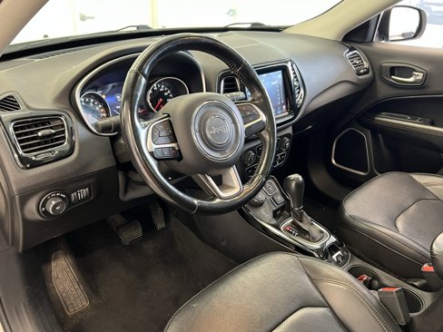 Used 2020 Jeep Compass Limited image 23