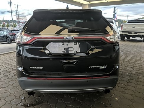 Used 2017 Ford Edge Titanium w/ Equipment Group 301A image 6