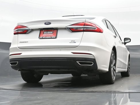 Used 2019 Ford Fusion SE image 28