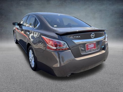 Used 2014 Nissan Altima 2.5 S w/ Sport Value Package image 6