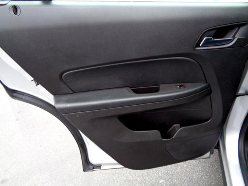 Used 2015 Chevrolet Equinox L image 10