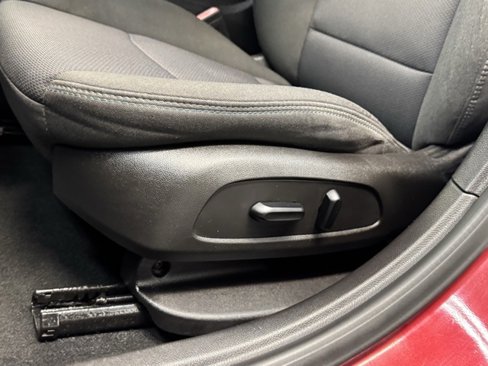 Used 2017 Chevrolet Cruze LT w/ Convenience Package image 13