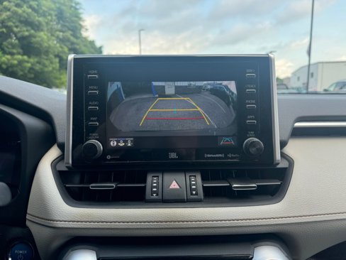 Used 2019 Toyota RAV4 Limited image 31
