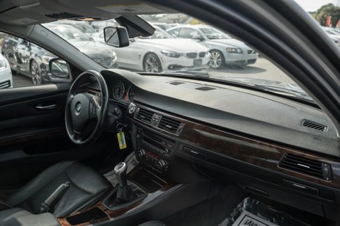 Used 2011 BMW 328i xDrive Sedan w/ Premium Pkg image 12