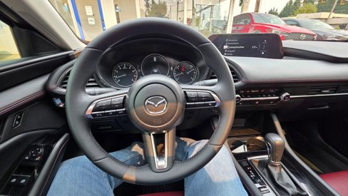 Used 2025 MAZDA MAZDA3 s image 17