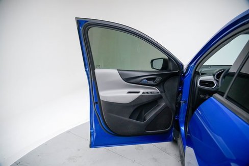 Used 2019 Chevrolet Equinox LS w/ LS Convenience Package image 22