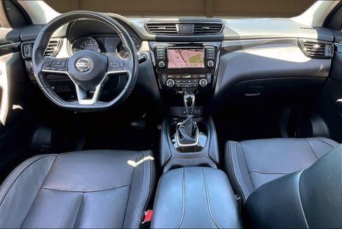 Used 2019 Nissan Rogue Sport SL image 16