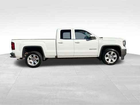 Used 2018 GMC Sierra 1500 SLE w/ SLE Value Package image 22