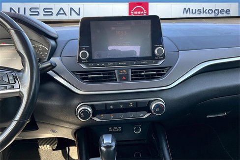 Used 2023 Nissan Altima 2.5 SR image 9