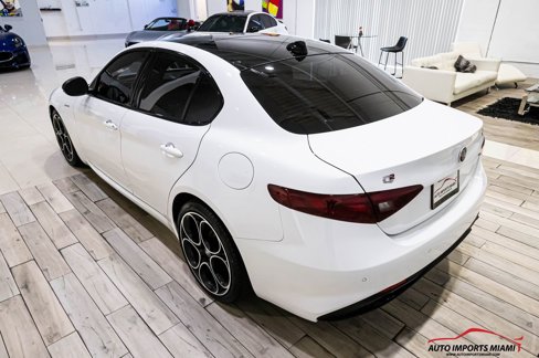 Used 2022 Alfa Romeo Giulia Veloce image 21