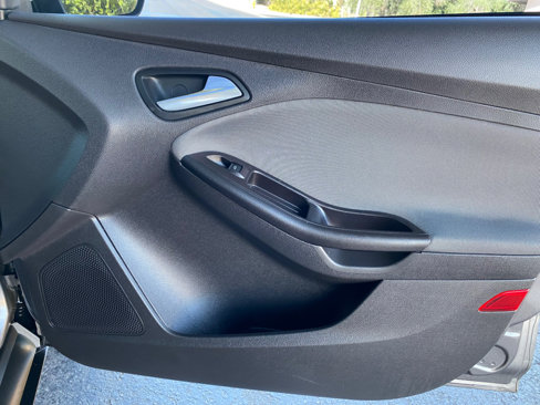 Used 2014 Ford Focus SE image 42