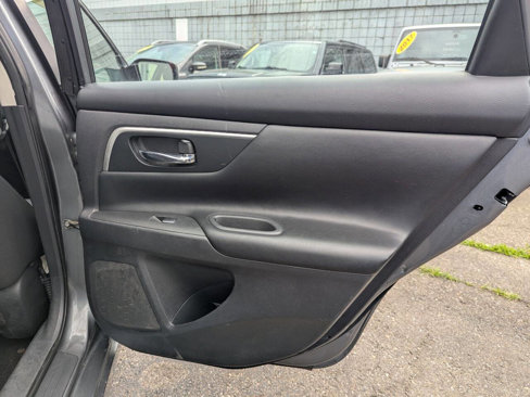 Used 2017 Nissan Altima 2.5 SV image 17