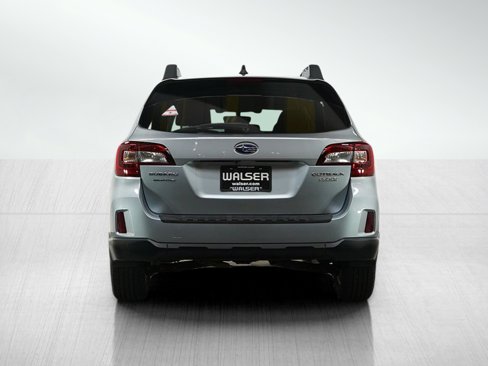 Used 2017 Subaru Outback 2.5i Premium image 4