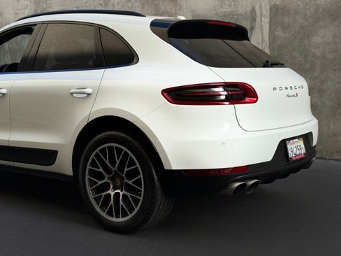 Used 2017 Porsche Macan S image 35
