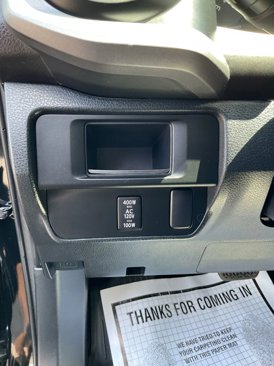 Used 2017 Toyota Tacoma TRD Sport image 25