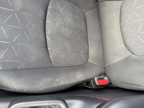 Used 2021 Toyota RAV4 XLE image 19