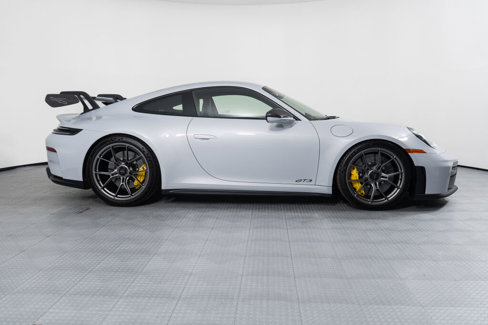 Used 2025 Porsche 911 GT3 image 3