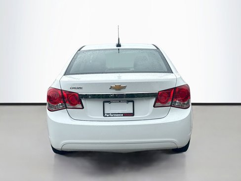 Used 2015 Chevrolet Cruze LS image 7