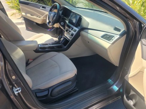 Used 2015 Hyundai Sonata SE image 14