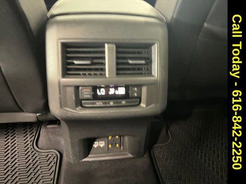 Used 2021 Volkswagen Atlas SEL image 17