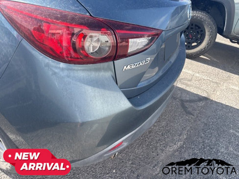 Used 2015 MAZDA MAZDA3 i Touring w/ Technology Package image 18