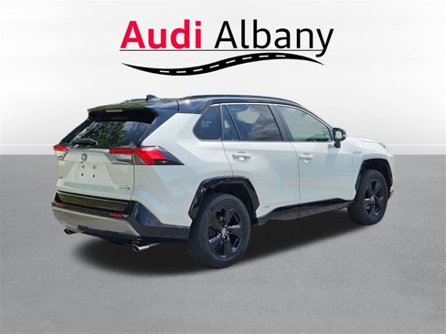 Used 2019 Toyota RAV4 XSE image 4
