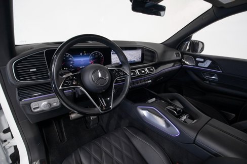 Used 2024 Mercedes-Benz Maybach GLS 600 image 5