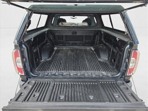Used 2015 GMC Canyon SLE w/ All-Terrain Package image 18