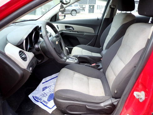 Used 2015 Chevrolet Cruze LS image 33